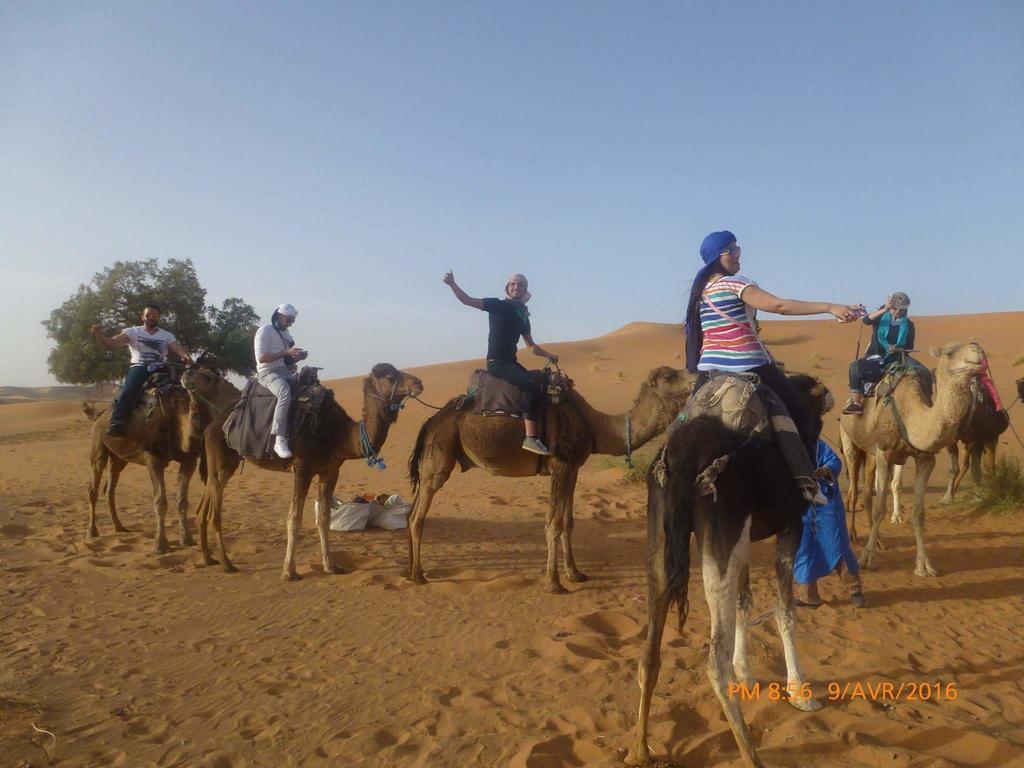 Bivouac Erg Znaigui Hotel Merzuga Kültér fotó